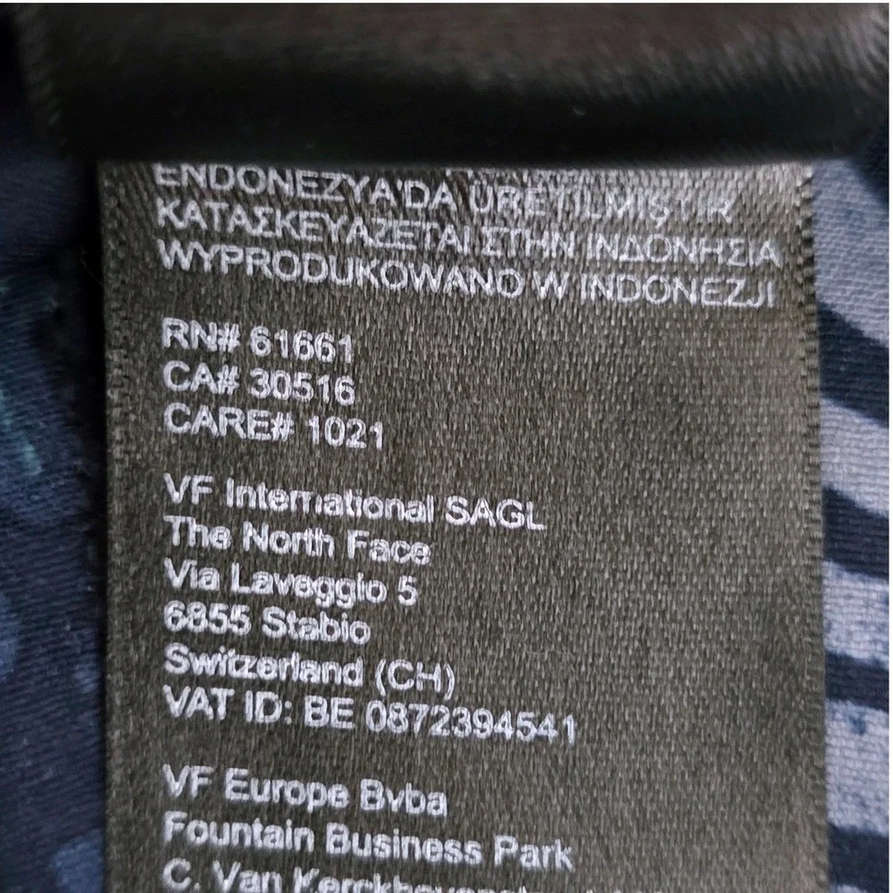 The North Face Men's Navy Floral Hybrid Shorts